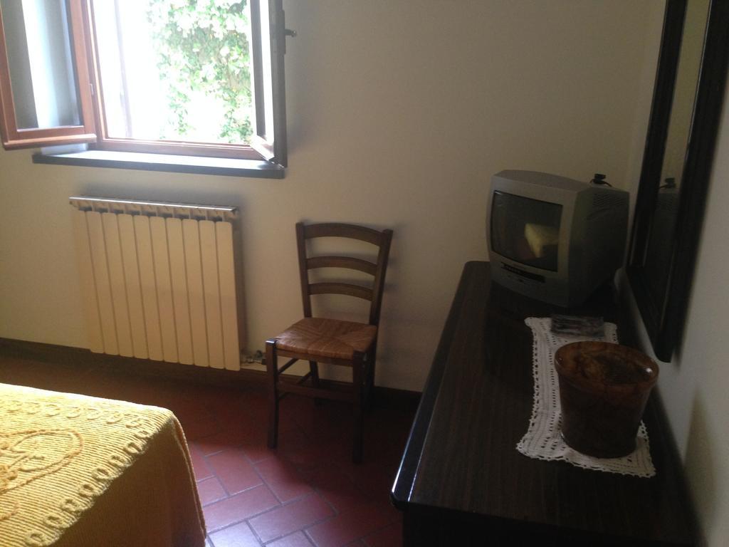 Podere Di Valli Santa Maria a Monte Pokoj fotografie