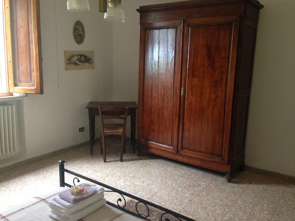 Podere Di Valli Santa Maria a Monte Pokoj fotografie